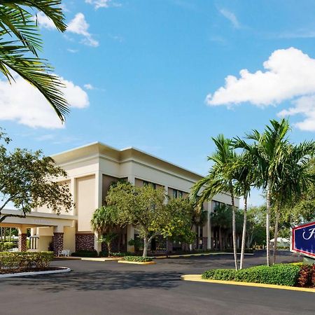 Hampton Inn Ft. Lauderdale-Cypress Creek Fort Lauderdale Exteriör bild